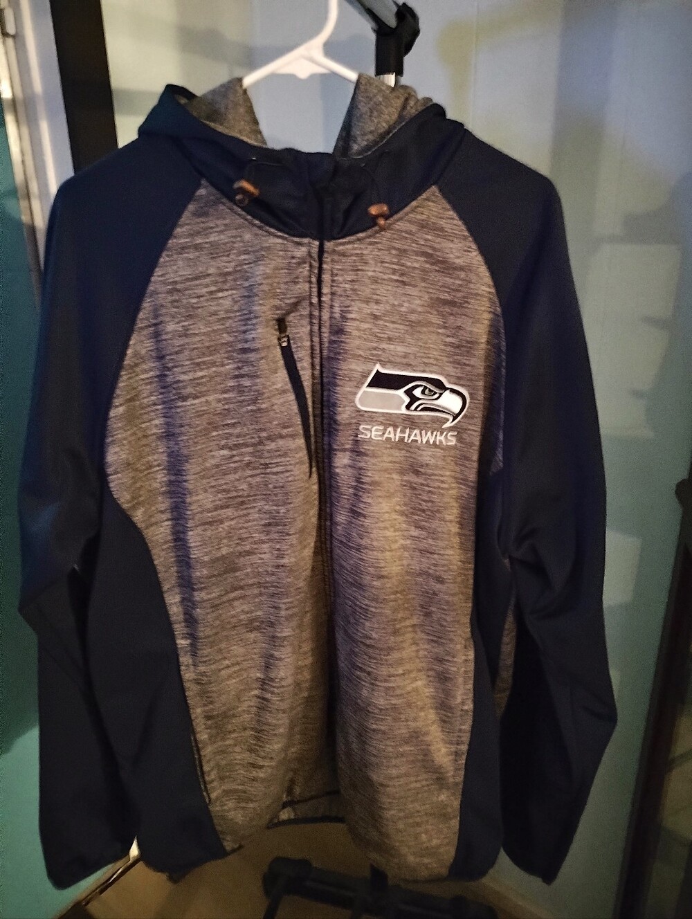 New XL Seattle Seahawks Fleece Gray & Navy Hooded Jacket